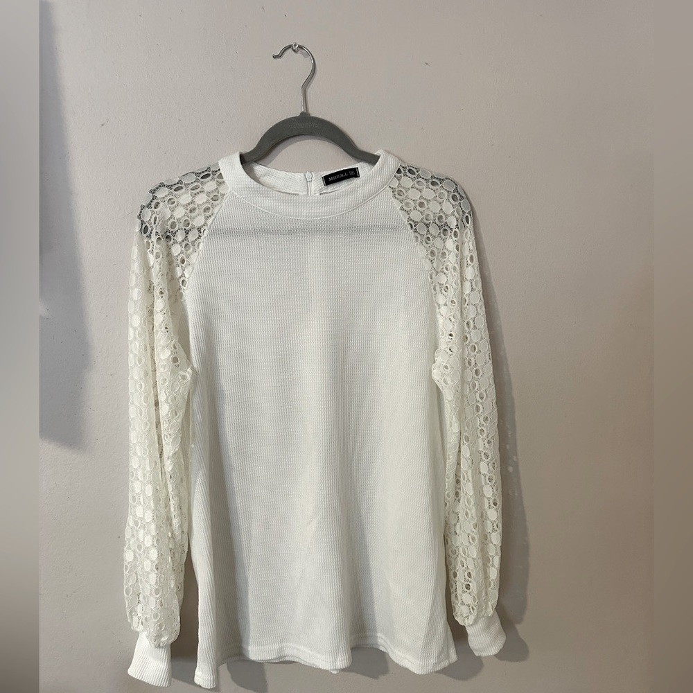 White Long Sleeve Lace Blouse/Top